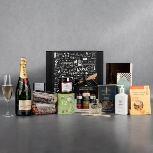 Moet and Nibbles Hamper